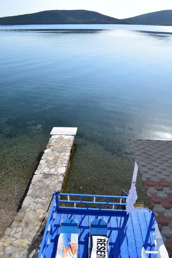 Villa Dimitris Constantinou à Sourpi Extérieur photo